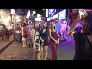 incredible walking street is so beautiful, like a dream come alive