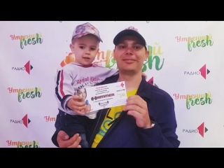 winner of the first week of the zogigays promotion - denis zyuzin and his little son dimka